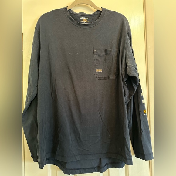Ariat Men's Dark Long Sleeve Tee with Pocket - Picture 1 of 3
